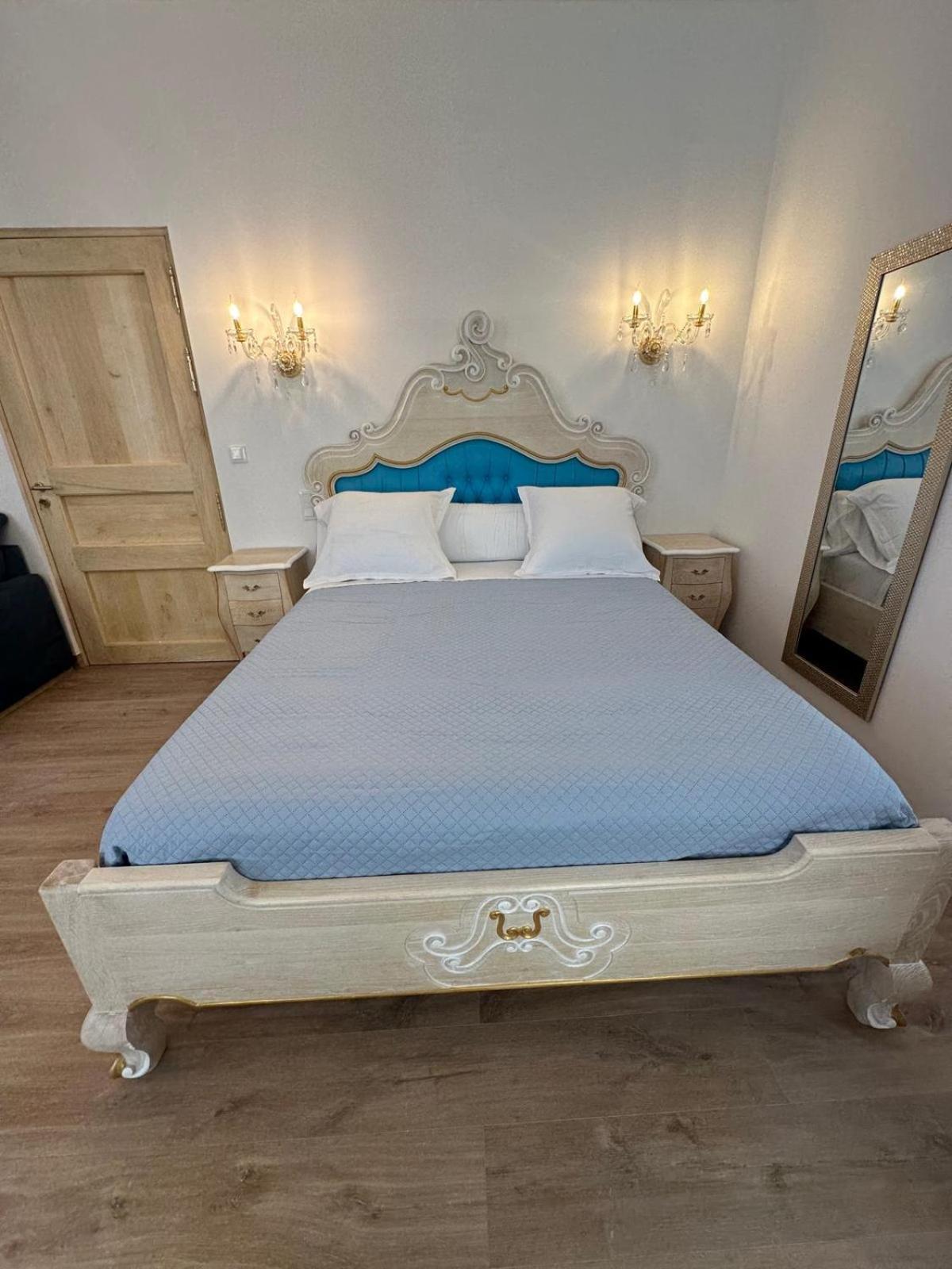 Appartement Du Cloitre 1Er นาร์บอนน์ ภายนอก รูปภาพ